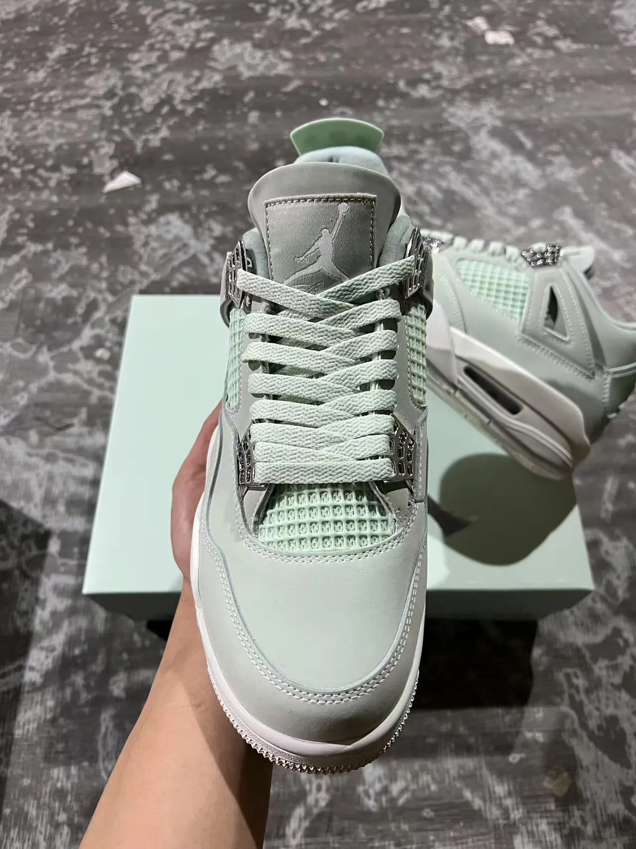 Zapatillas de baloncesto Air Jordan 4 verde menta 3