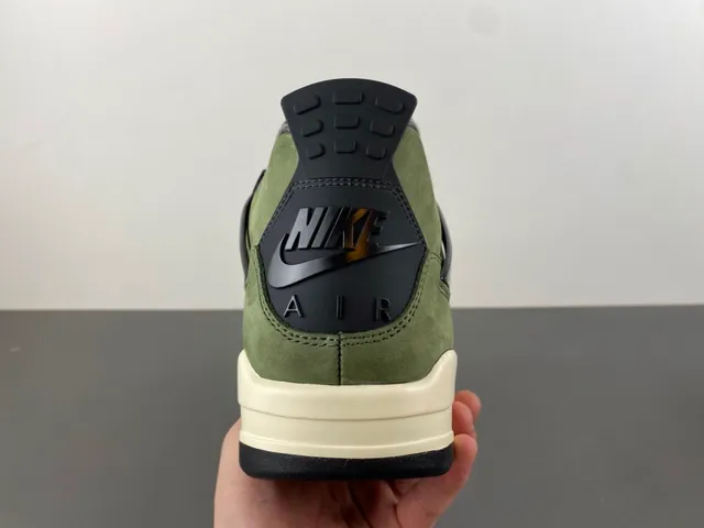 Air Jordan 4 橄榄绿麂皮高帮篮球鞋 4