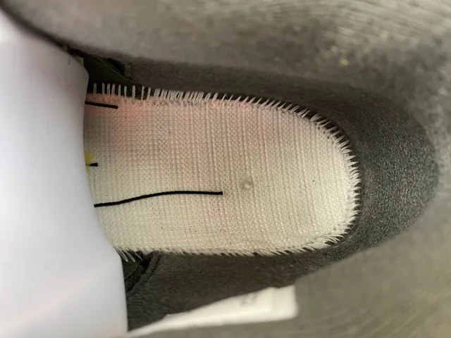 Air Jordan 4 橄榄绿麂皮高帮篮球鞋 8