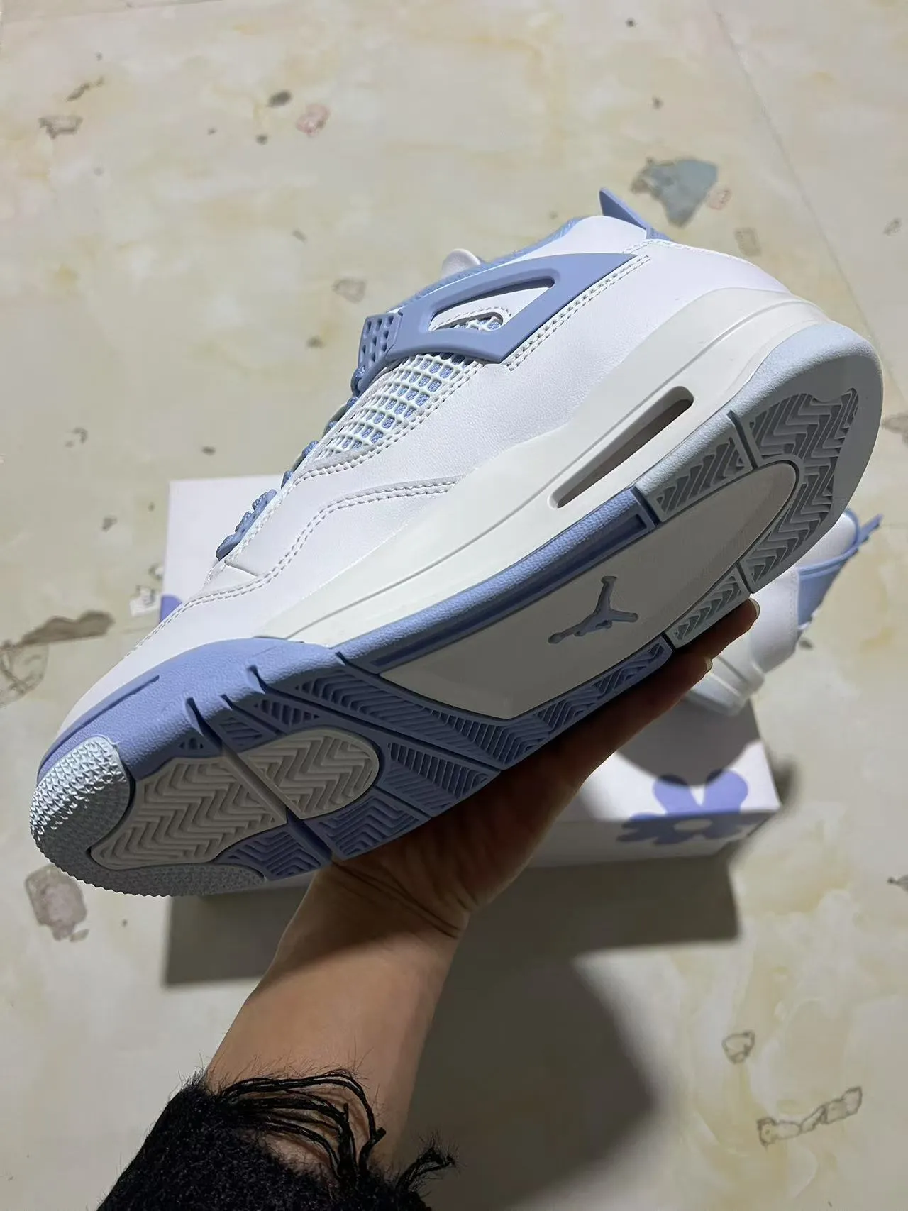 Air Jordan 4 Retro সাদা এবং হালকা নীল বাস্কেটবল জুতা 6
