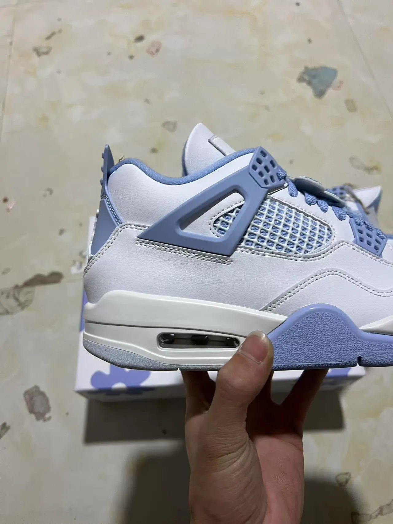 Air Jordan 4 Retro সাদা এবং হালকা নীল বাস্কেটবল জুতা 7