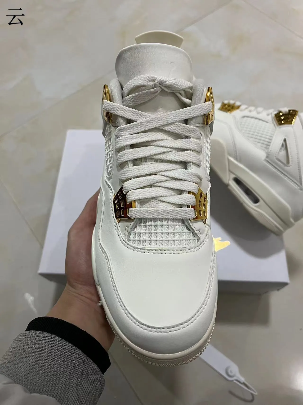 Air Jordan 4 হোয়াইট গোল্ড লেস লক বাস্কেটবল জুতো 3