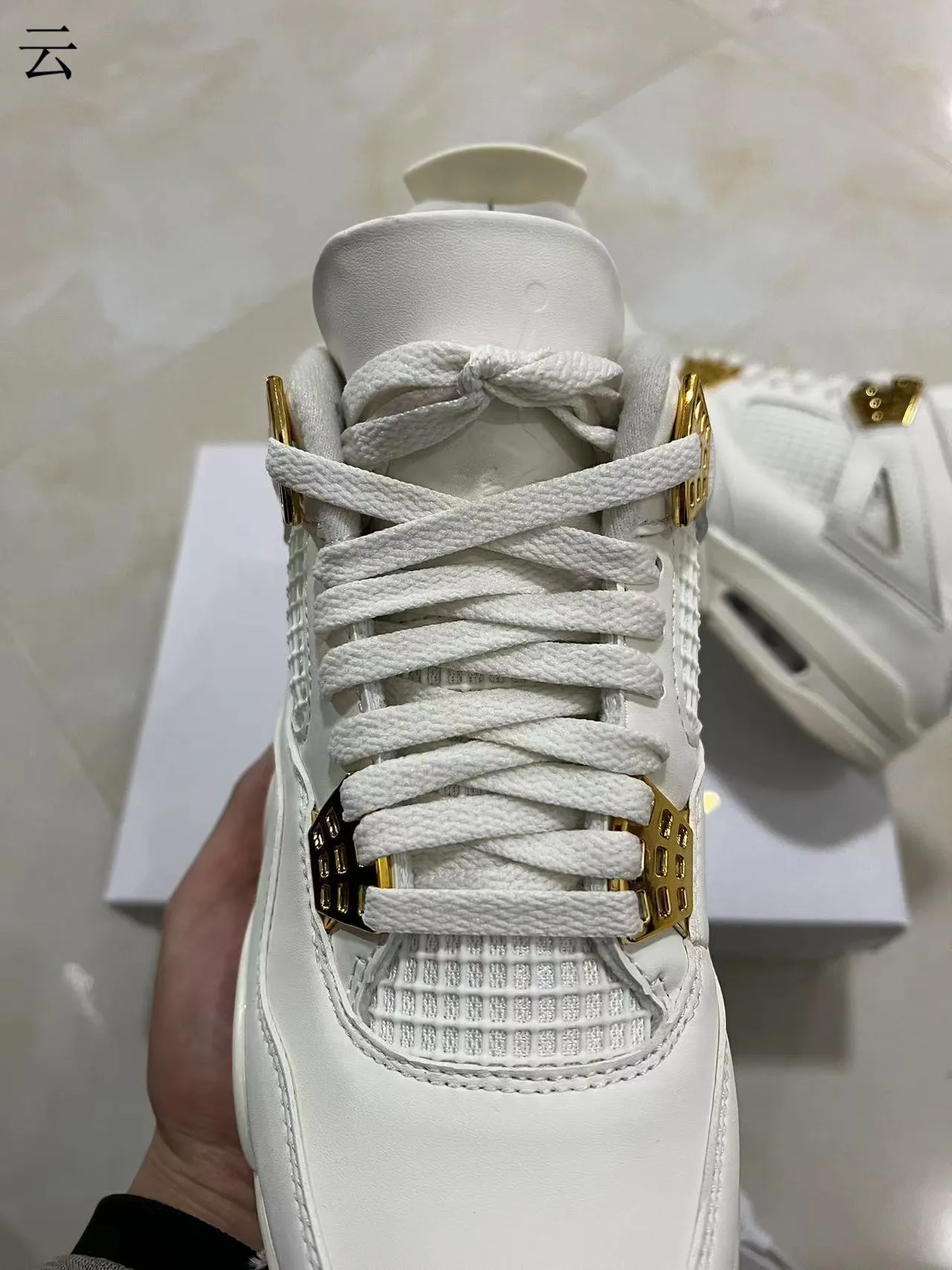 Air Jordan 4 হোয়াইট গোল্ড লেস লক বাস্কেটবল জুতো 4