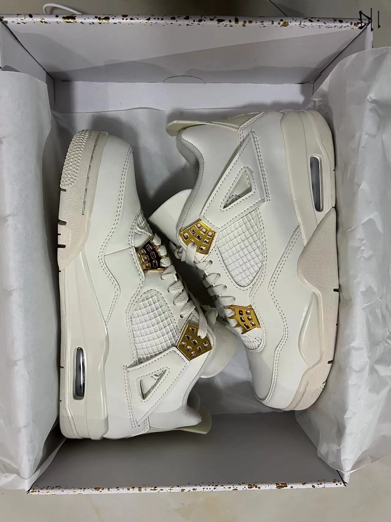 Air Jordan 4 হোয়াইট গোল্ড লেস লক বাস্কেটবল জুতো 9
