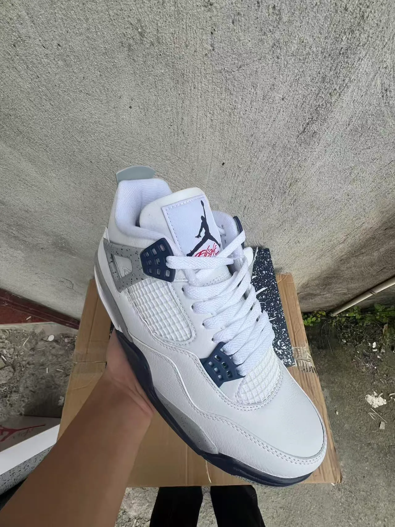 Chaussures de basketball Air Jordan 4 blanc bleu marine gris moucheté 2
