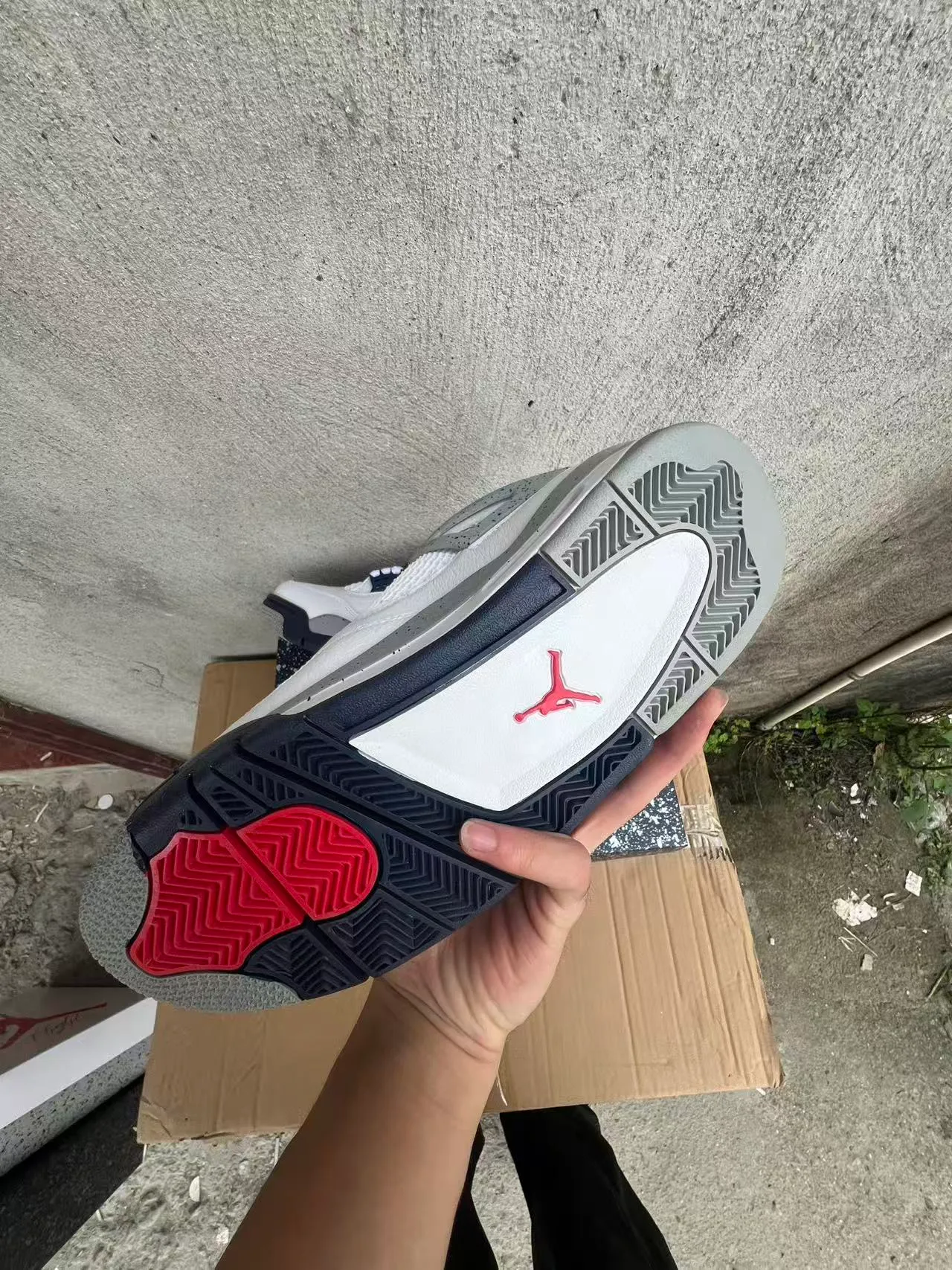 Chaussures de basketball Air Jordan 4 blanc bleu marine gris moucheté 6