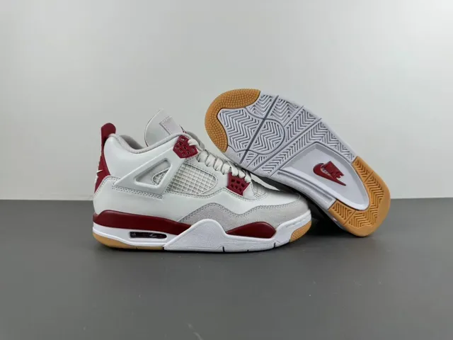Tênis de basquete Air Jordan 4 branco e vermelho gum 11