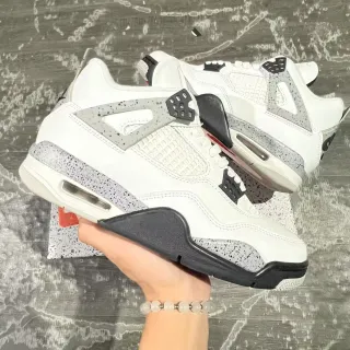 Tênis de basquete Air Jordan 4 branco cinza salpicado preto