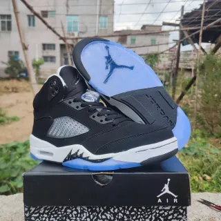 Tênis de basquete Air Jordan 5 preto branco azul claro