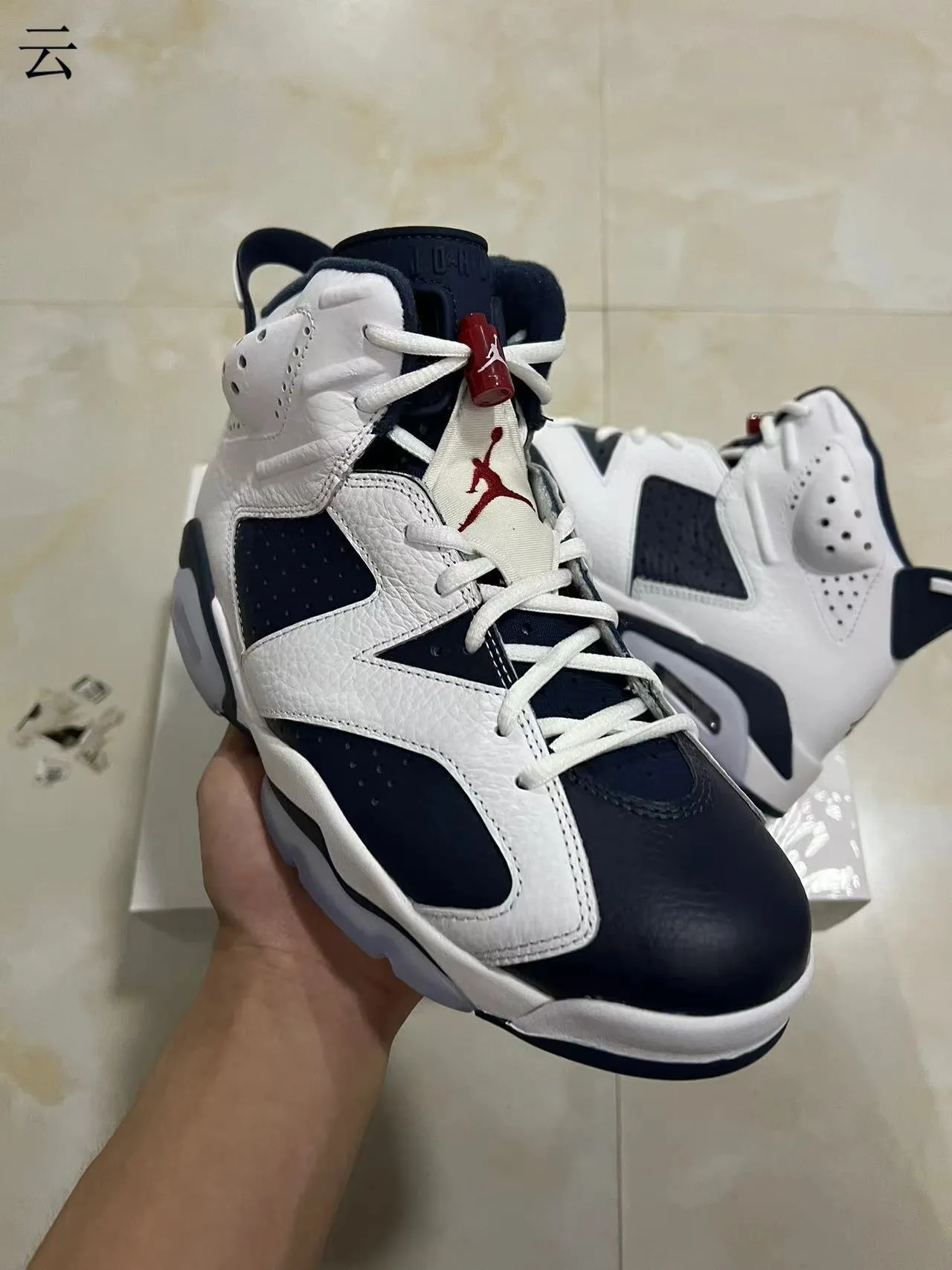 Air Jordan 6 白海军篮球鞋 2