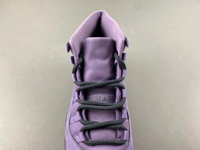 Chaussures de basketball Air Jordan montantes avec tige en daim violet et noir 6