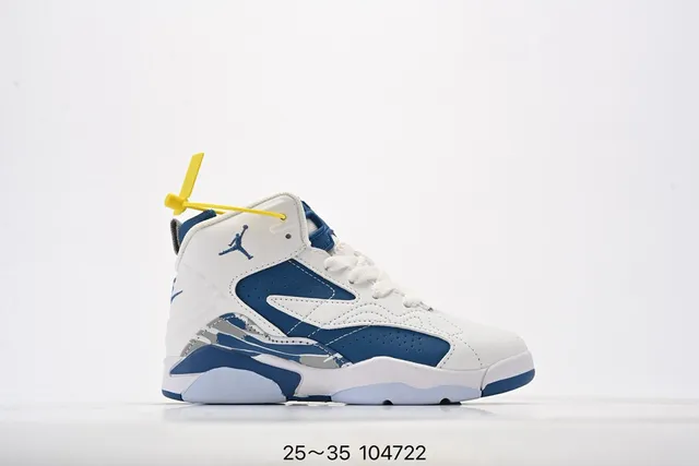 Air Jordan সাদা এবং রয়্যাল ব্লু হাই-টপ বাস্কেটবল জুতো 5
