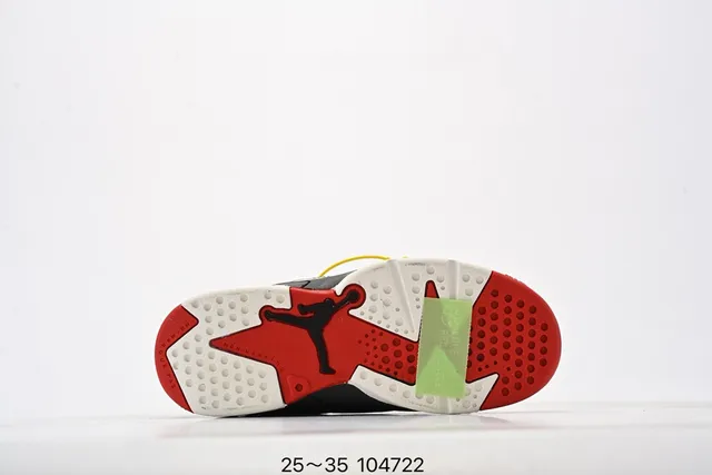 Air Jordan সাদা এবং রয়্যাল ব্লু হাই-টপ বাস্কেটবল জুতো 18