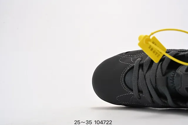 Air Jordan সাদা এবং রয়্যাল ব্লু হাই-টপ বাস্কেটবল জুতো 19