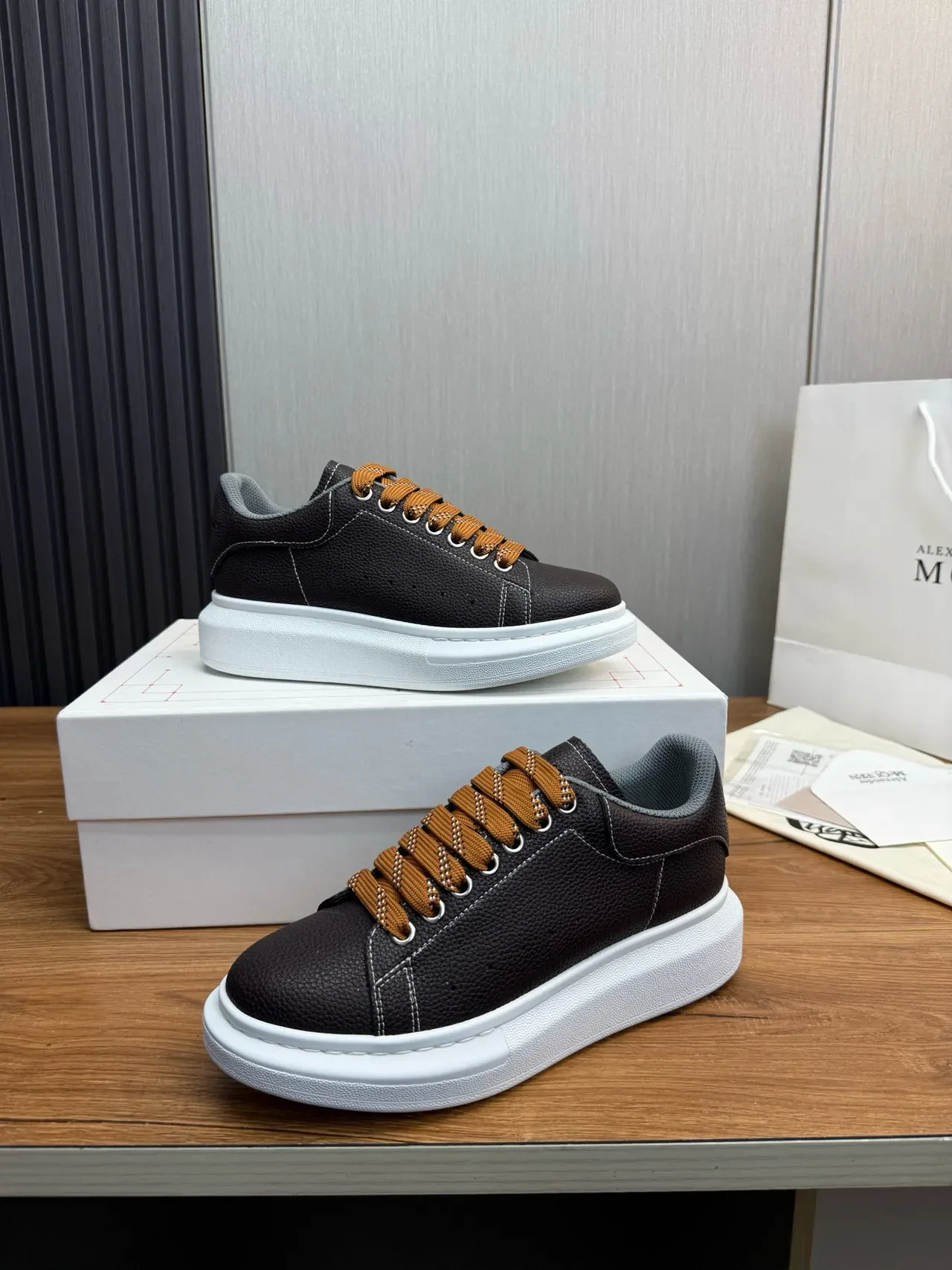 Alexander McQueen Brown Beige Oversized Platform Sole Pebbled Leather Upper Lifestyle Sneakers 8