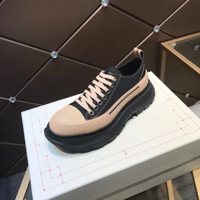 Alexander McQueen 黑色和米色 超大码 厚底运动鞋 7