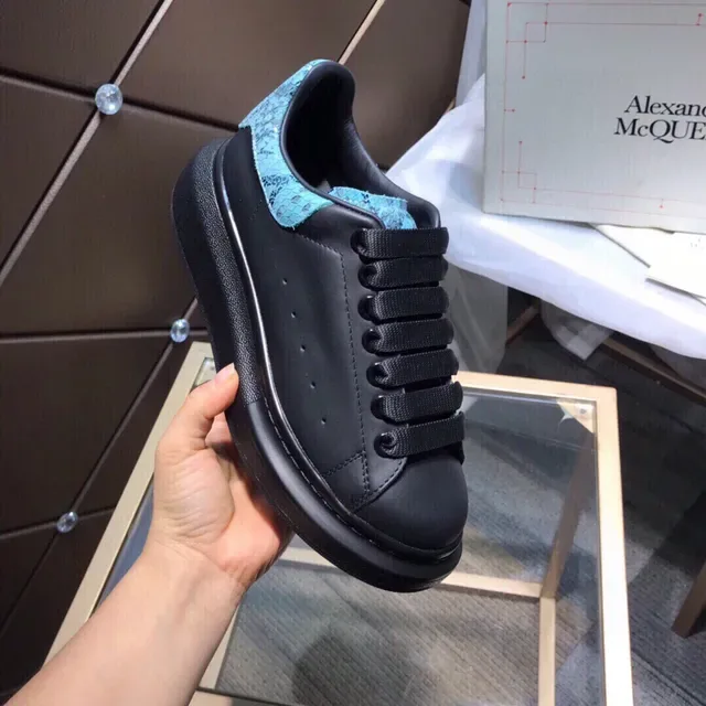 Alexander McQueen Oversized Sneaker Black Blue Platform Sole Laceless Elastic Straps Lifestyle Sneakers 2