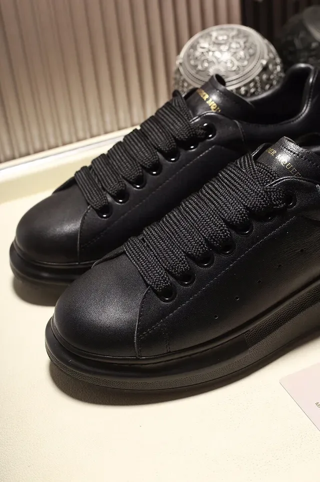 Alexander McQueen Zapatillas oversized negras Lifestyle Sneakers 4
