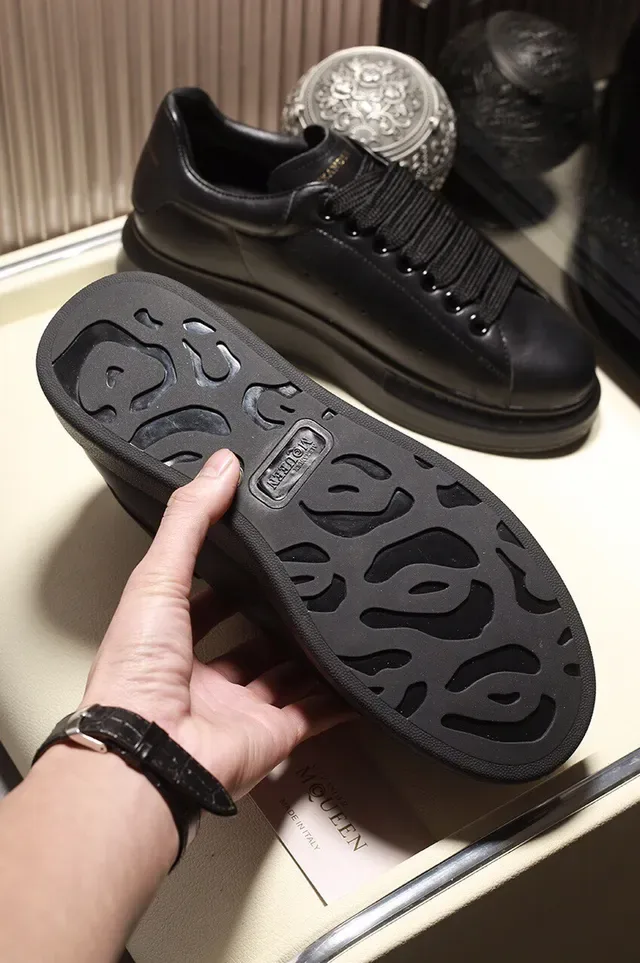 Alexander McQueen Zapatillas oversized negras Lifestyle Sneakers 5