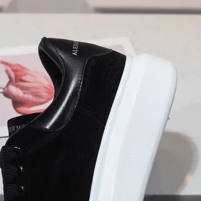 Alexander McQueen Oversized Sneaker Black White Platform Sole Velvet Upper Lifestyle Sneakers 2