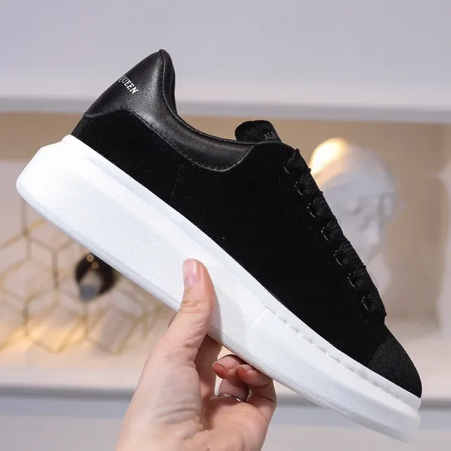 Alexander McQueen Oversized Sneaker Black White Platform Sole Velvet Upper Lifestyle Sneakers 3