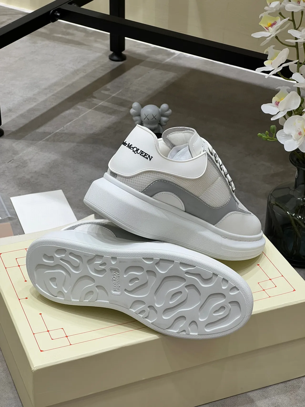 Alexander McQueen Oversized Sneaker White and Gray Lifestyle Sneakers 7