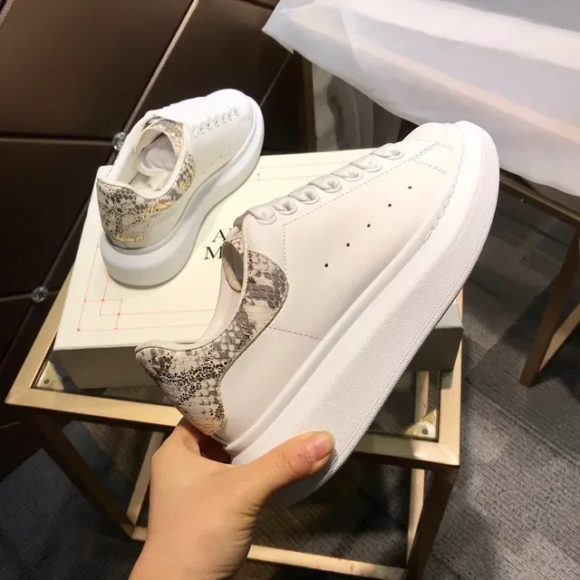 Alexander McQueen ओवरसाइज्ड स्नीकर व्हाइट बीज प्लेटफॉर्म चमड़ा लाइफस्टाइल स्नीकर 5