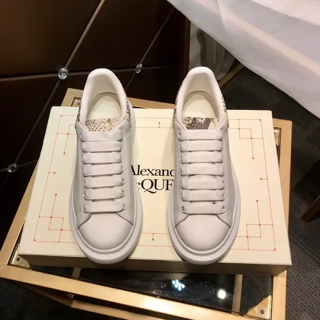 Alexander McQueen ओवरसाइज्ड स्नीकर व्हाइट बीज प्लेटफॉर्म चमड़ा लाइफस्टाइल स्नीकर 9
