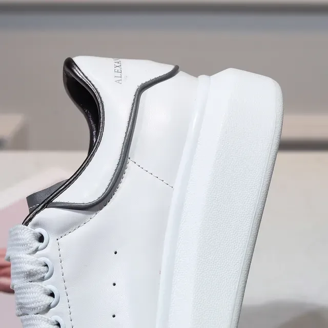Alexander McQueen Oversized Sneaker White Black Platform Sole Smooth Leather Upper Lifestyle Sneakers 2