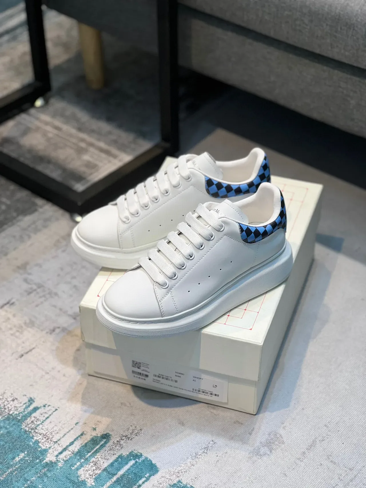 Alexander McQueen Oversized Sneaker White Blue Platform Sole Smooth Leather Upper Lifestyle Sneakers 7