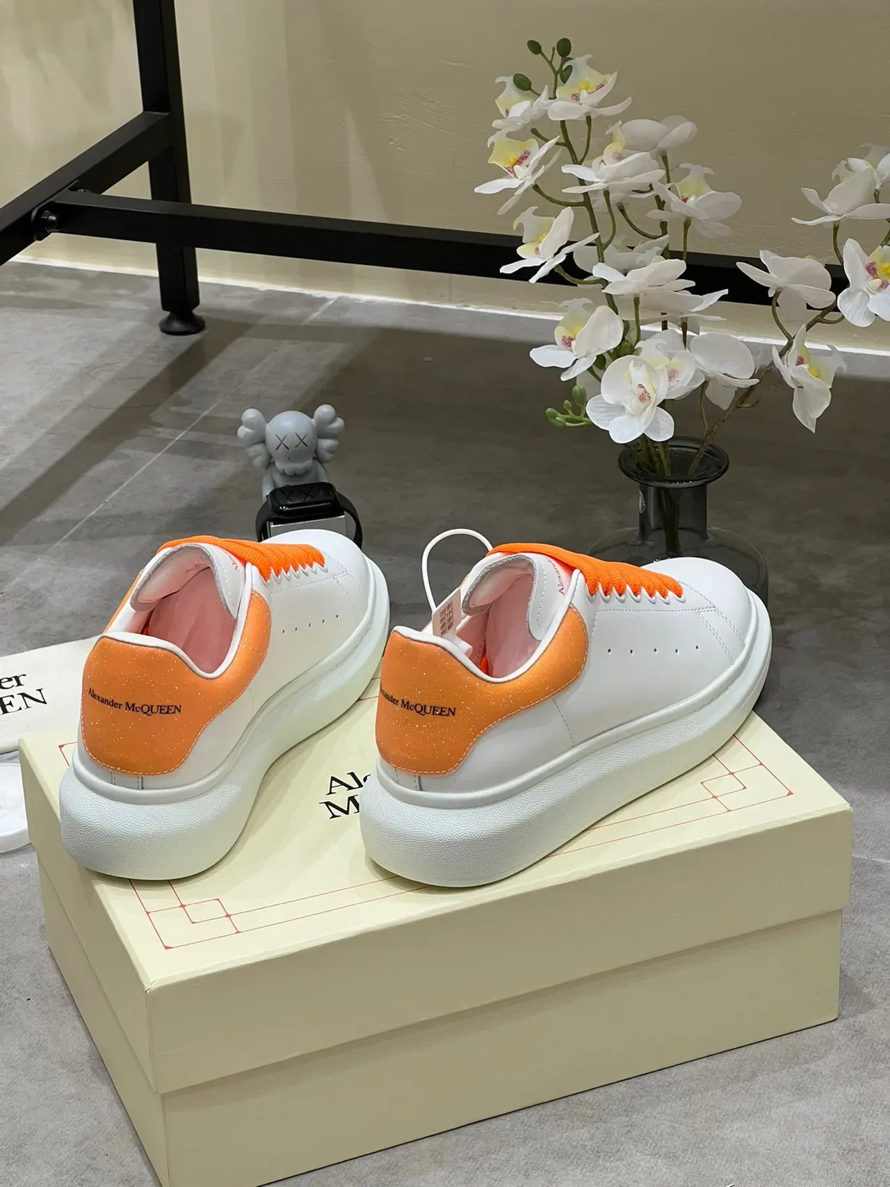 Alexander McQueen Oversized Sneaker White Orange Glitter Lifestyle Sneakers 2