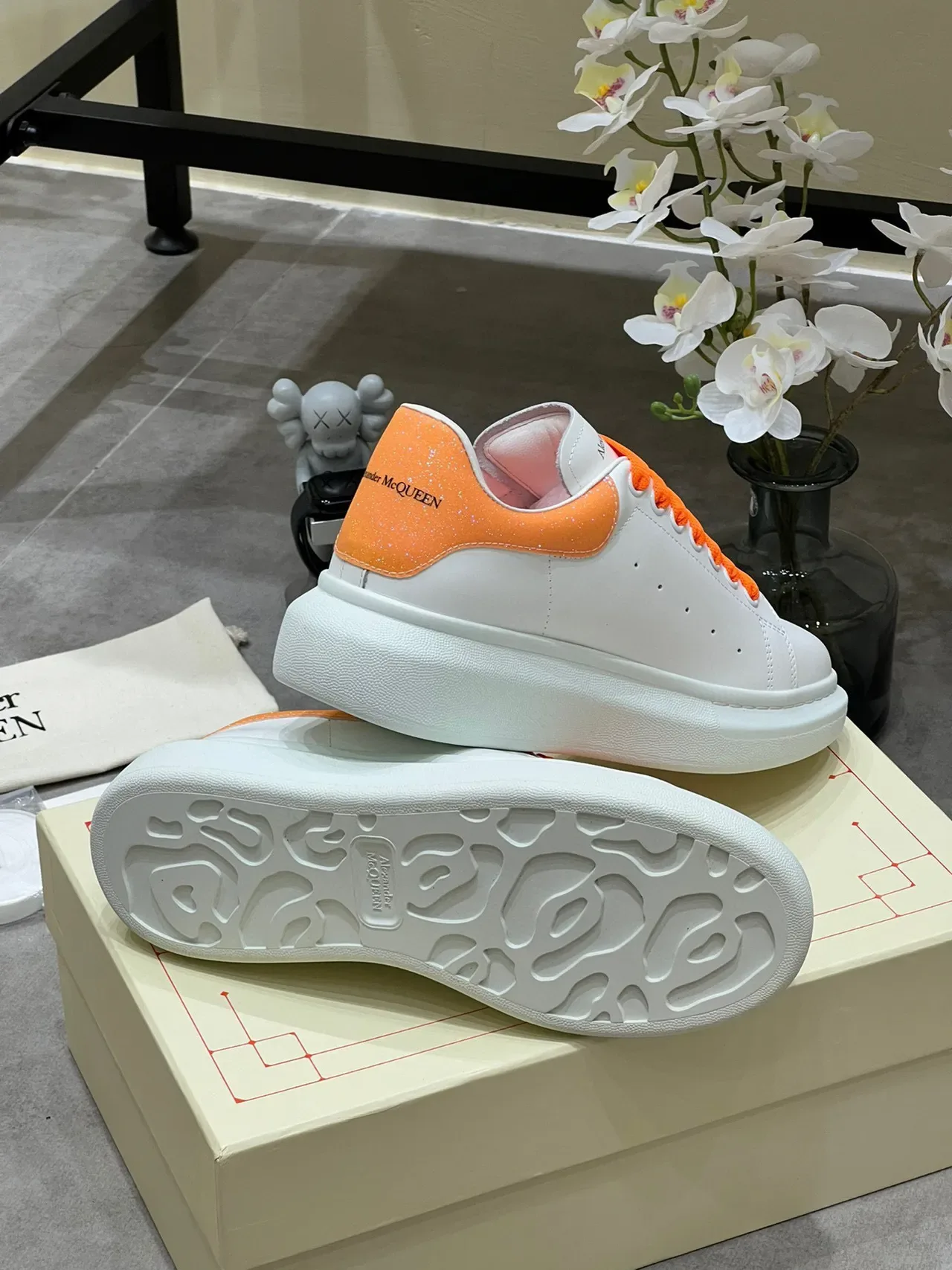 Alexander McQueen Oversized Sneaker White Orange Glitter Lifestyle Sneakers 4