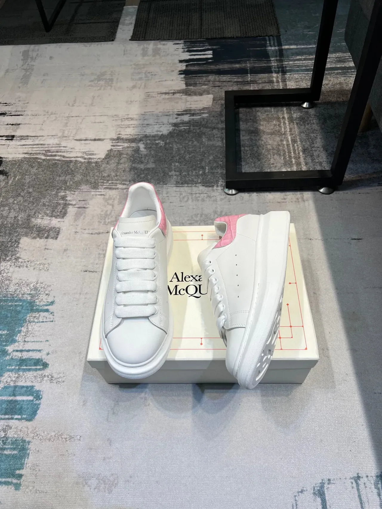 Alexander McQueen Oversized Sneaker White Pink Platform Sole Leather Upper Lifestyle Sneakers 4