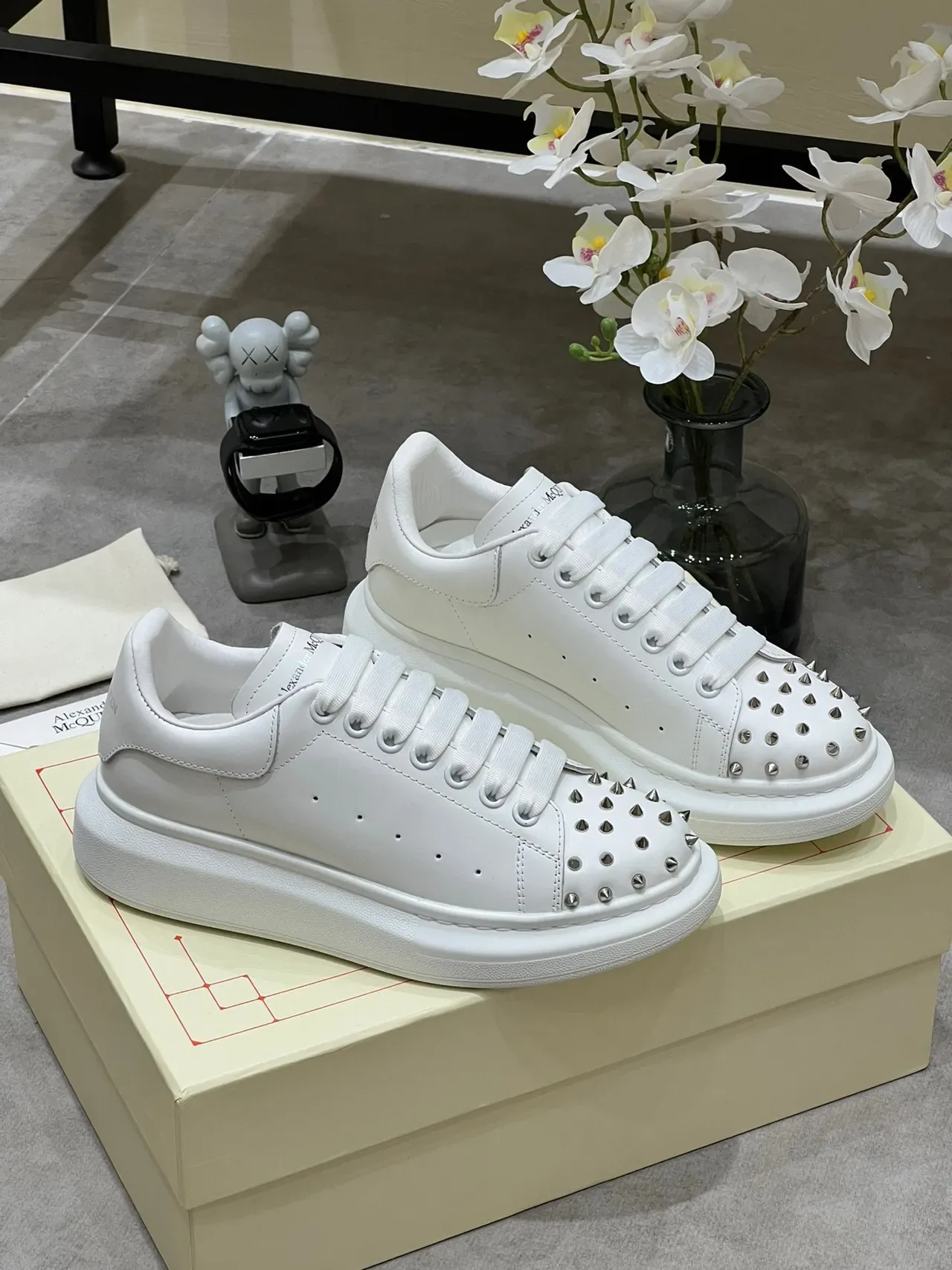 Alexander McQueen Oversized Sneaker White Studded Toe Lifestyle Sneakers 9
