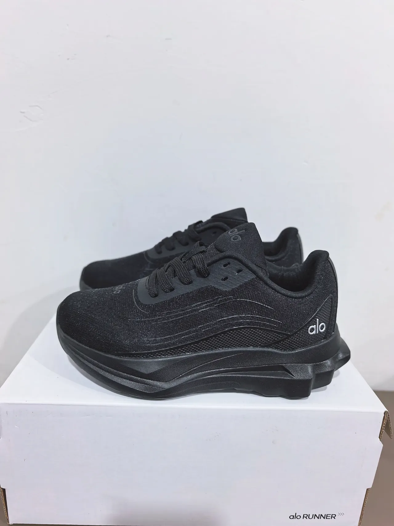Alo Black Knit Mesh Upper Sculpted Wave-Midsole Sneakers 2