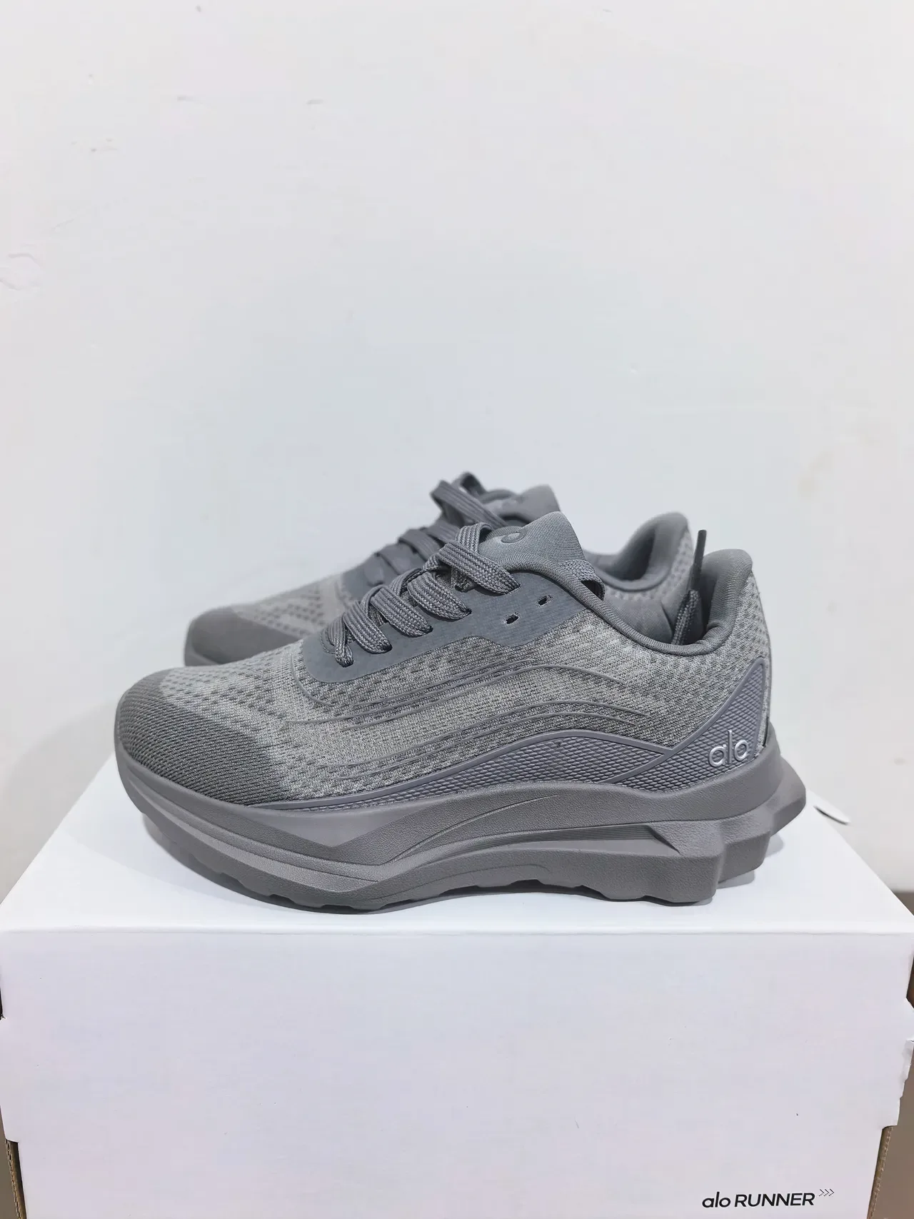 Alo Black Knit Mesh Upper Sculpted Wave-Midsole Sneakers 6