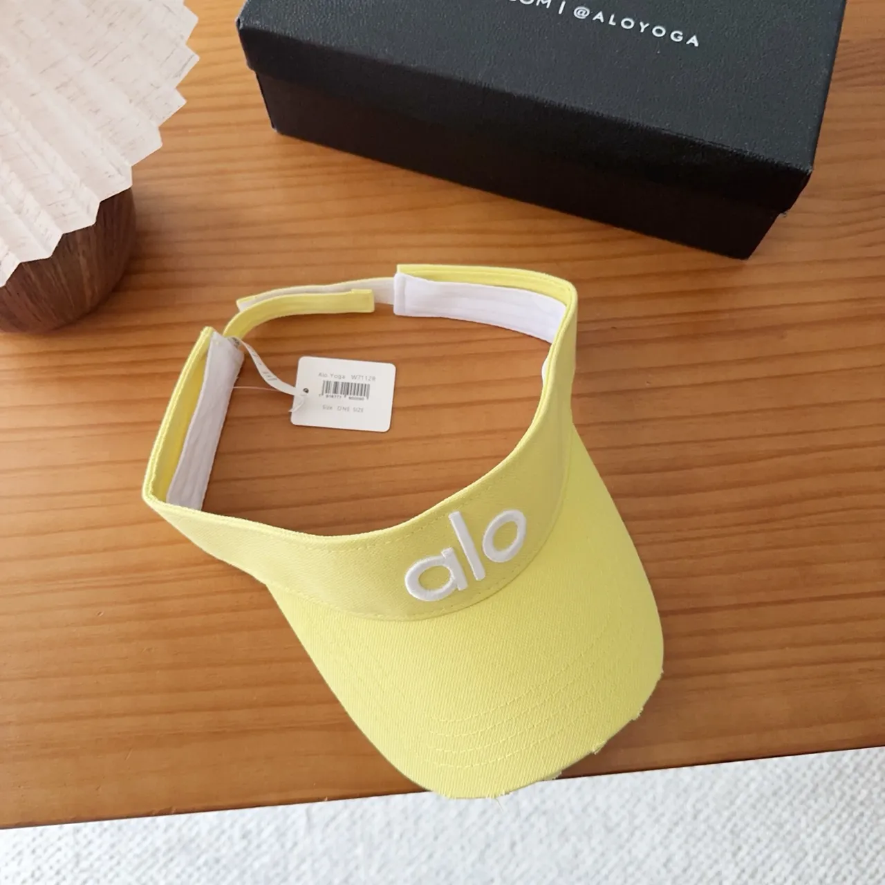 Alo Visor Yellow White Embroidered Logo Adjustable Strap Baseball Cap 3