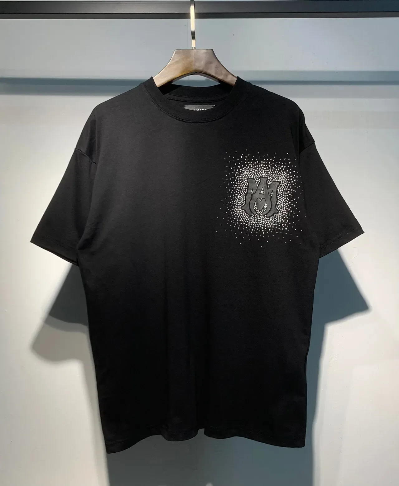 Camiseta Amiri de monograma con puntos degradados 9