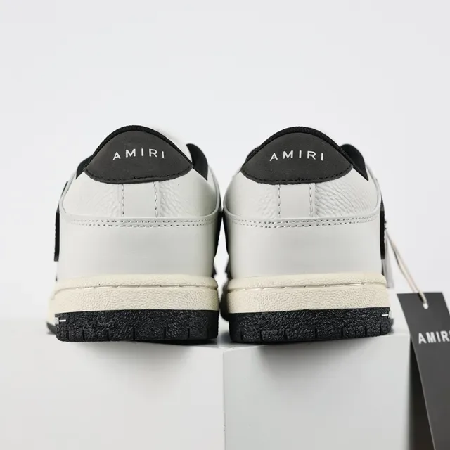 Amiri Skel Top Low Off-White et Black Sneakers Lifestyle 8