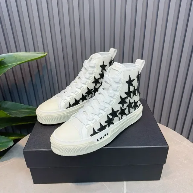 Amiri Skel Top blanco y negro Star-Appliqué Lifestyle Sneakers 2