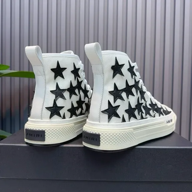 Amiri Skel Top blanco y negro Star-Appliqué Lifestyle Sneakers 3