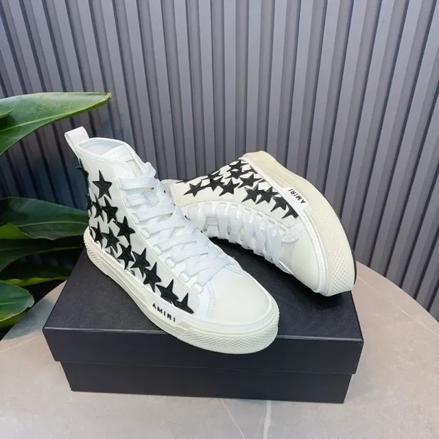 Amiri Skel Top blanco y negro Star-Appliqué Lifestyle Sneakers 4