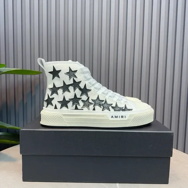 Amiri Skel Top blanco y negro Star-Appliqué Lifestyle Sneakers 6