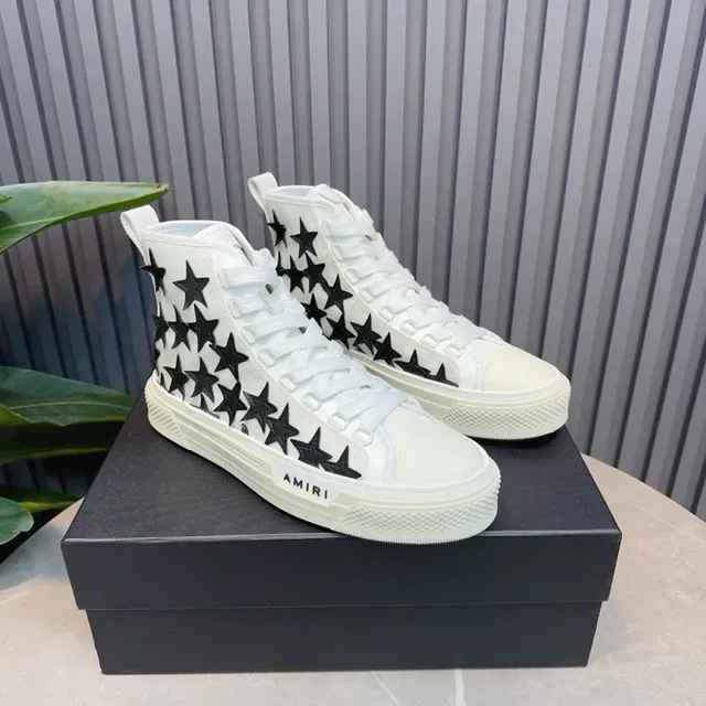 Amiri Skel Top blanco y negro Star-Appliqué Lifestyle Sneakers 8
