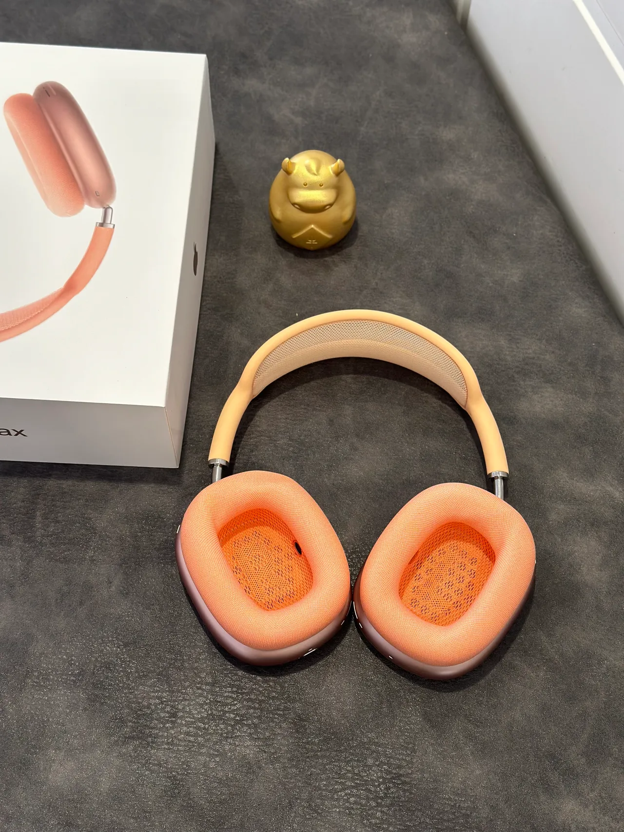 Apple AirPods Max Orange Beige সিলিকন কভার্ড ইয়ারকাপ মেশ হেডব্যান্ড ওভার-ইয়ার হেডফোন 4