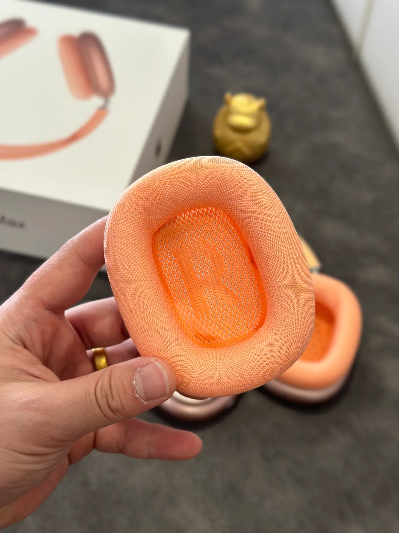 Apple AirPods Max Orange Beige সিলিকন কভার্ড ইয়ারকাপ মেশ হেডব্যান্ড ওভার-ইয়ার হেডফোন 5