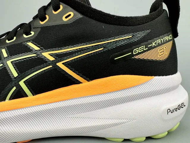 ASICS Gel-Kayano 黑色橙色酸橙跑鞋 4