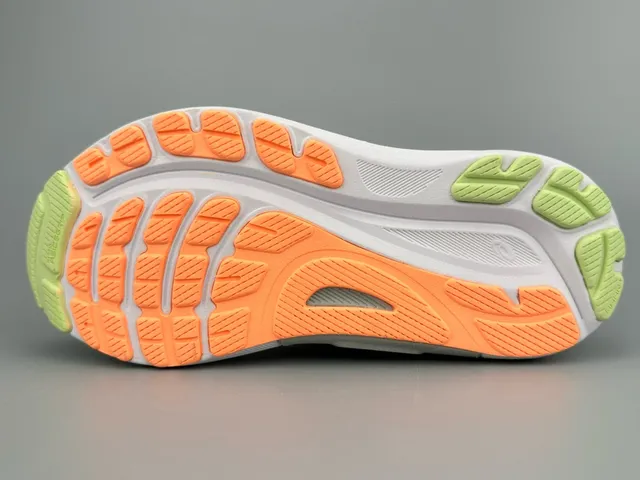 ASICS Gel-Kayano 黑色橙色酸橙跑鞋 7