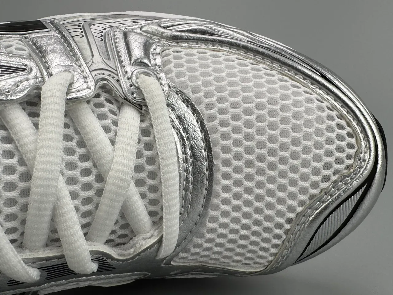 ASICS GEL-KAYANO فضي أبيض أحمر أحذية جري 6