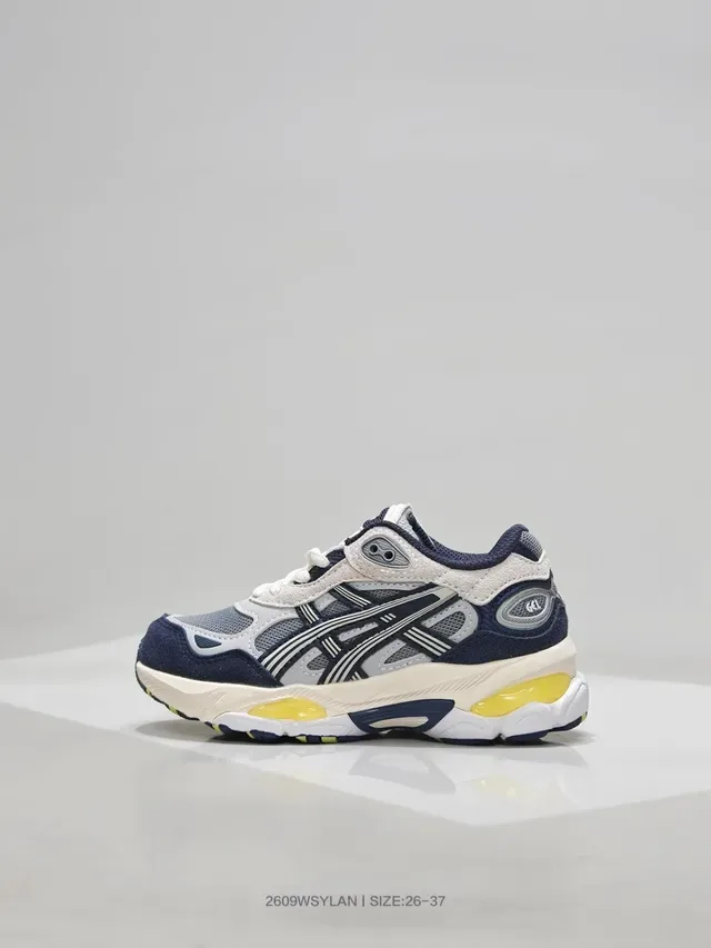 Baskets chunky ASICS en mesh et superposition synthétique, semelle intermédiaire blanche et bleue 2